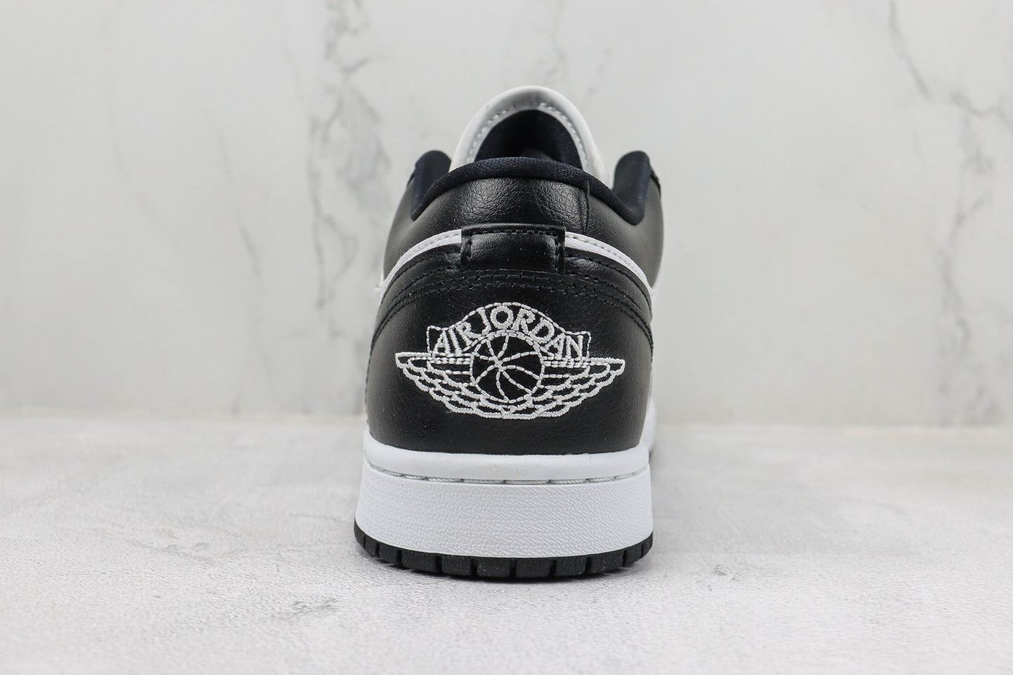 Jordan 1 Low